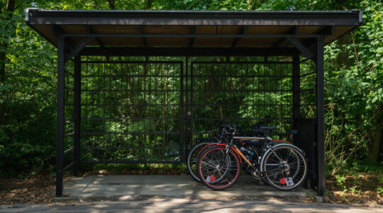 abri vélo fermé extérieur